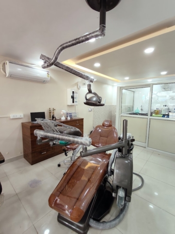 Dr Jain's Smile Care Dr Shubham Jain Dentist in mansarovar jaipur